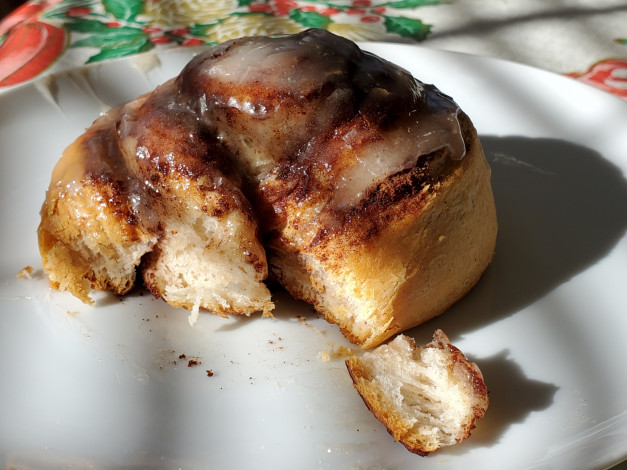 Обои картинки фото еда, хлеб,  выпечка, сдобная, булочка