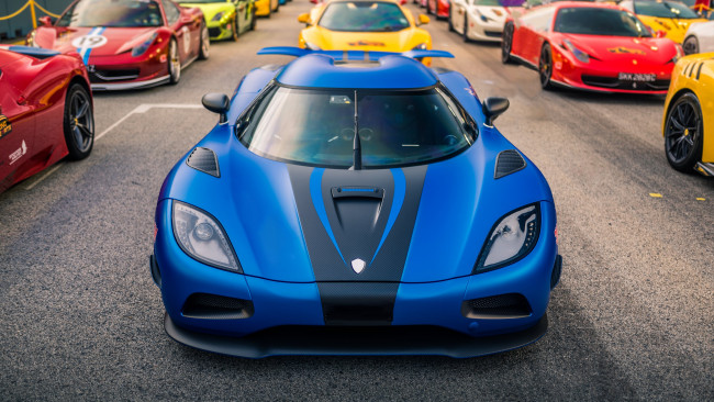 Обои картинки фото автомобили, выставки и уличные фото, koenigsegg, agera
