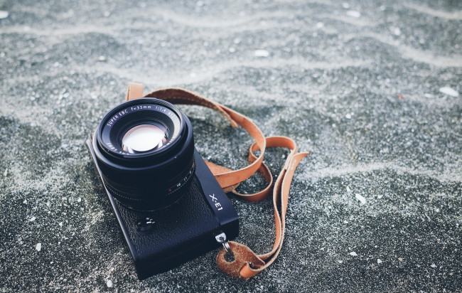 Обои картинки фото бренды, fujifilm, камера, технологии, фотоаппарат