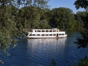 Картинка корабли теплоходы