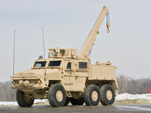 Обои картинки фото техника, военная, бронеавтомобиль, колесная, бронетехника, инженерная, машина