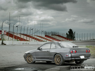 Картинка автомобили nissan datsun