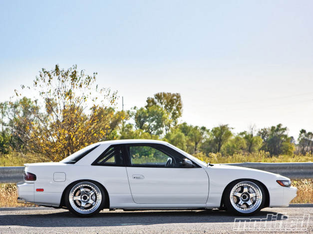 Обои картинки фото автомобили, nissan, datsun