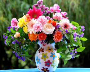 Картинка цветы букеты композиции кувшин гвоздики хризантемы герберы розы