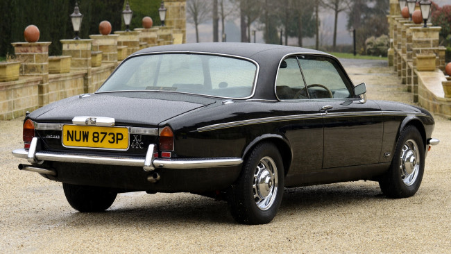 Обои картинки фото jaguar, xj, автомобили, великобритания, tata, motors, класс-люкс