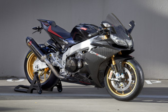 Картинка мотоциклы aprilia