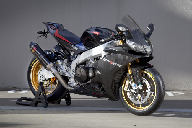 Обои картинки фото мотоциклы, aprilia