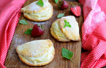 Картинка еда пирожные +кексы +печенье выпечка клубника мята крем