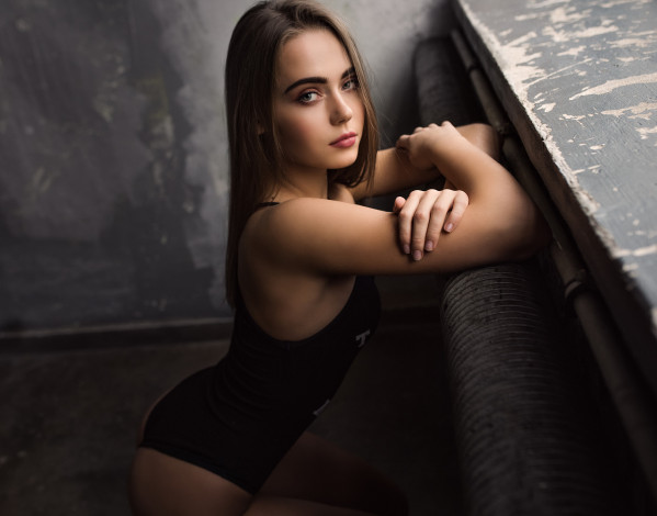 Обои картинки фото девушка, девушки, -unsort , брюнетки, темноволосые, модель