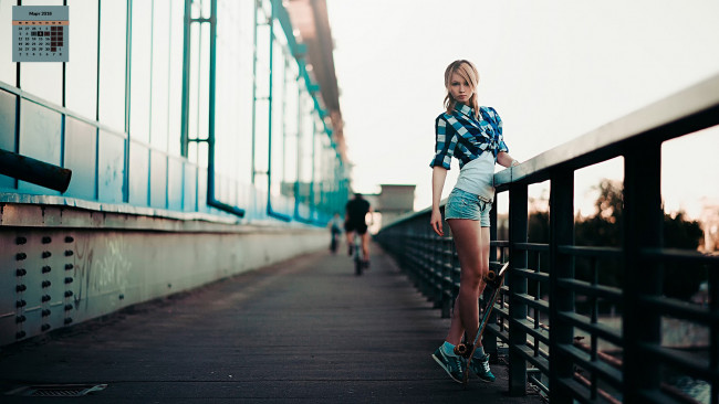 Обои картинки фото календари, девушки, взгляд, 2018, скейтборт