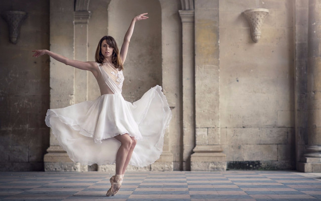 Обои картинки фото девушка, девушки, -unsort , брюнетки, темноволосые, модель