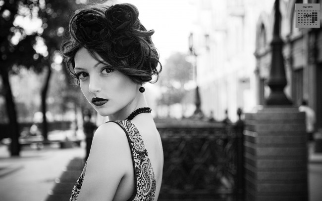 Обои картинки фото календари, девушки, 2018, украшение, взгляд