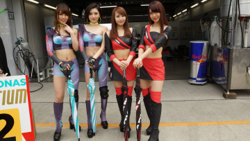 Картинка девушки -+азиатки группа азиаток