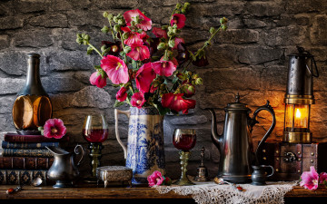 Картинка еда натюрморт бокалы вино фонарь сундук книги букет