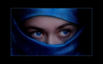 Картинка разное глаза хиджаб