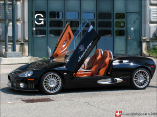 Картинка spyker c8 автомобили выставки уличные фото
