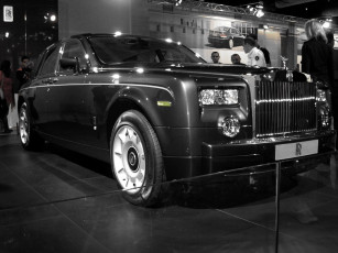 Картинка rollseroyce phantom автомобили выставки уличные фото