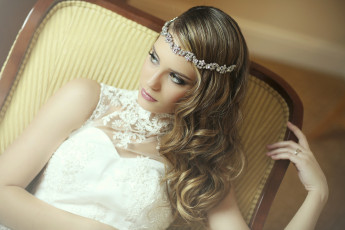 Картинка девушки -unsort+ блондинки девушка кресло наряд свадебный