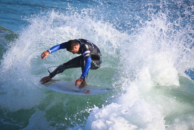 Обои картинки фото спорт, серфинг, доска, серфер, океан, волна