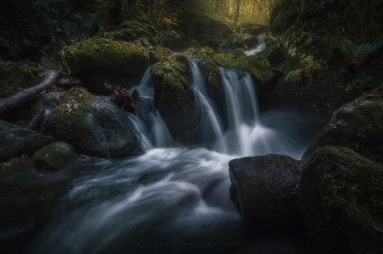 Картинка природа водопады камни поток