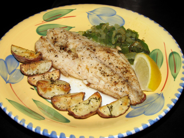 Обои картинки фото еда, рыба,  морепродукты,  суши,  роллы, рыбка