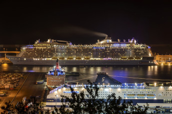 Картинка корабли лайнеры круиз лайнер