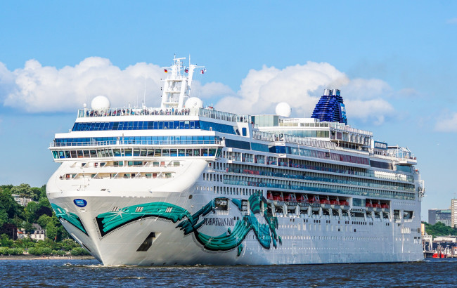 Обои картинки фото корабли, лайнеры, круиз, лайнер