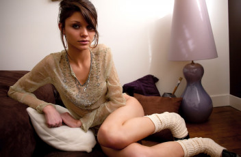 Картинка -Unsort+Брюнетки+Шатенки девушки unsort брюнетки шатенки подушка серьги лампа