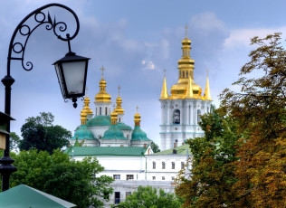 Картинка церковь+рождества+пресвятой+богородицы+киево-печерской+лавры города киев+ украина фонарь купола