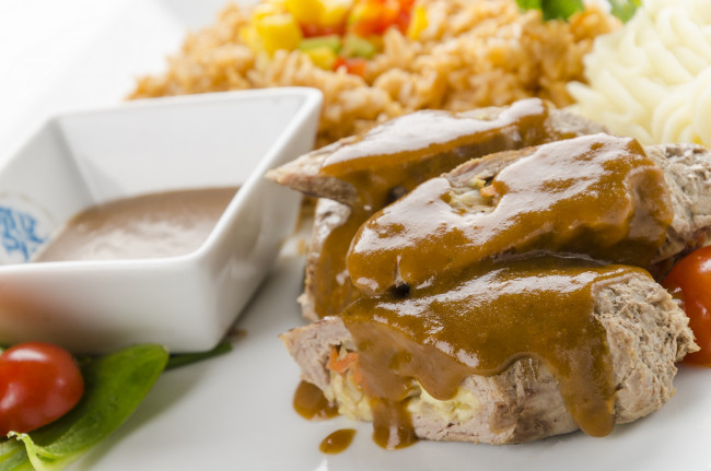 Обои картинки фото еда, мясные блюда, мясное, блюдо, мясо, соус