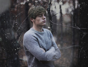 Картинка мужчины -+unsort парень ветки снежинки лес