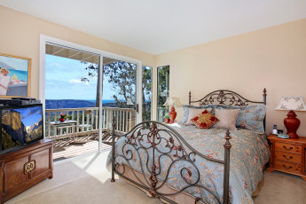 Картинка интерьер спальня кровать постель