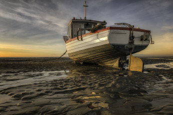 Картинка корабли баркасы+ +буксиры отлив судно океан
