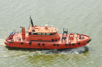Картинка klaipeda+pilot корабли катера лоцман