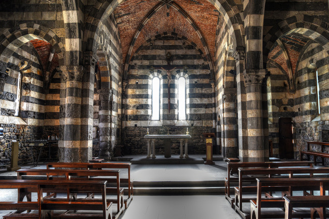 Обои картинки фото интерьер, убранство,  роспись храма, храм