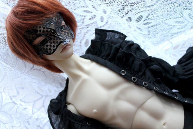 Обои картинки фото разное, игрушки, маска, кукла, парень