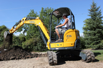 Картинка техника экскаваторы gehl