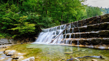 Картинка природа водопады речка скалы водопад деревья