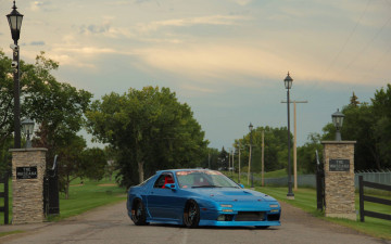 Картинка автомобили mazda