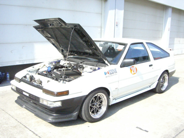 Обои картинки фото автомобили, toyota