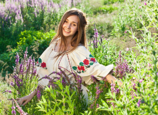 обоя девушки, екатерина томчук, этно, цветы