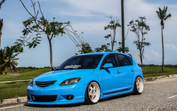 Картинка автомобили mazda