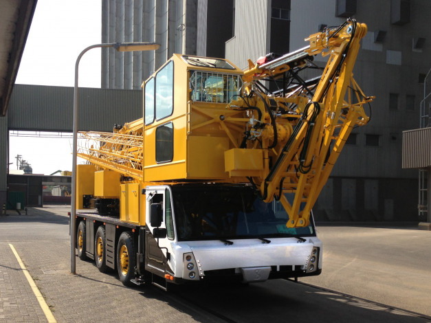 Обои картинки фото техника, краны, spierings, sk375-at3, reman, желтый