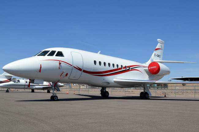 Обои картинки фото авиация, пассажирские самолёты, самолёт, стоянка, аэродром