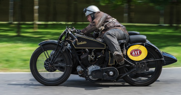 Картинка спорт мотоспорт гонка байк трек