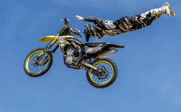 Картинка спорт мотоспорт прыжок гонщик байк