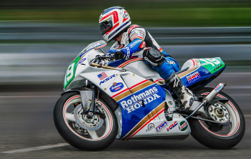 Картинка спорт мотоспорт экипировка гонщик байк