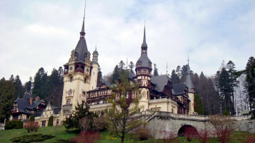 Картинка города замок+пелеш+ румыния peles castle
