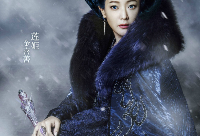 Обои картинки фото кино фильмы, ice fantasy, королева, шуба, снег