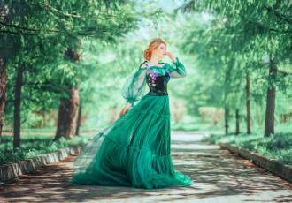 Картинка бестия девушки -+креатив +косплей девушка женщина рыжая светлая тёмная сексуальная модель звезда позирует разная обувь верхняя стильная одежда нижнее эротическое бельё трусы лифчик колготки чулки аксессуары макияж и множество элементов на фотографии